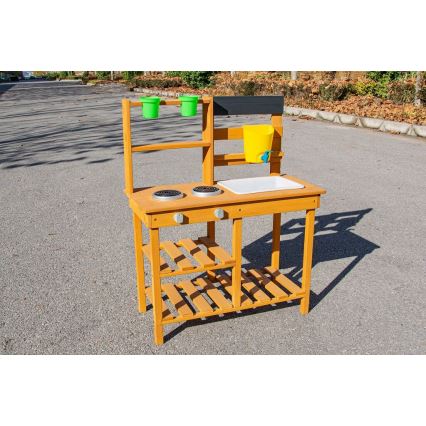 2Kids Toys - Dřevěná zahradní kuchyňka s dřezem