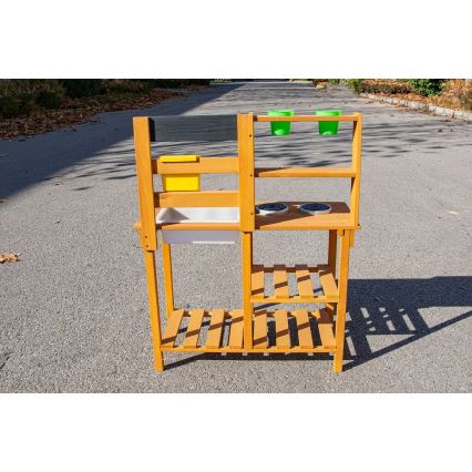 2Kids Toys - Dřevěná zahradní kuchyňka s dřezem