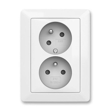 ABB 5513T-C02157 500 - Dvojitá zásuvka domovní s rámečkem ZONI 250V bílá