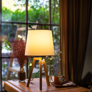 Aigostar - Stolní lampa 1xE27/60W/230V