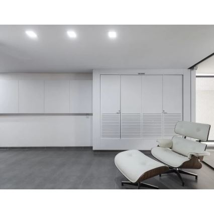 APLED - LED Koupelnové podhledové svítidlo SQUARE LED/12W/230V IP40 17x17 cm bílá