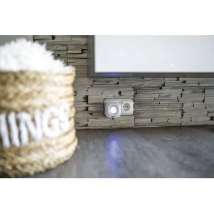 Bezdrátový zvonek do zásuvky 230V + 1xCR2032 IP44 bílá