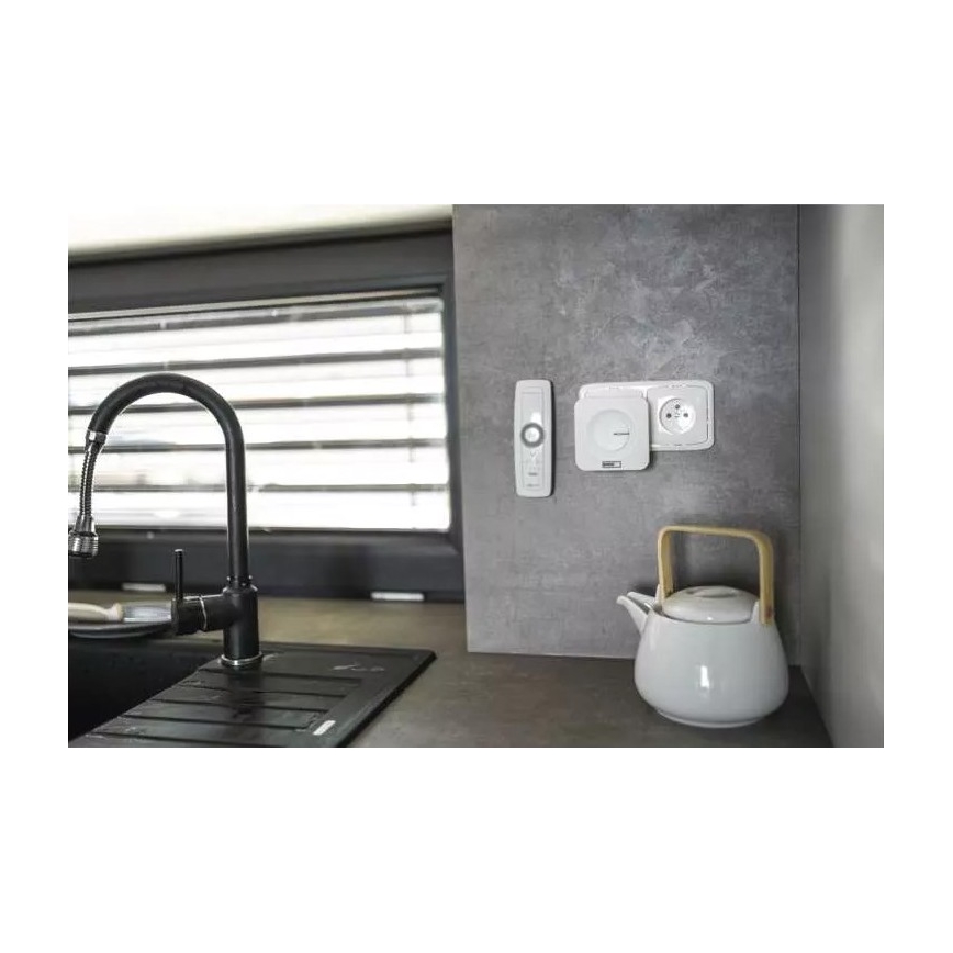 Bezdrátový zvonek do zásuvky 230V IP44 bílá