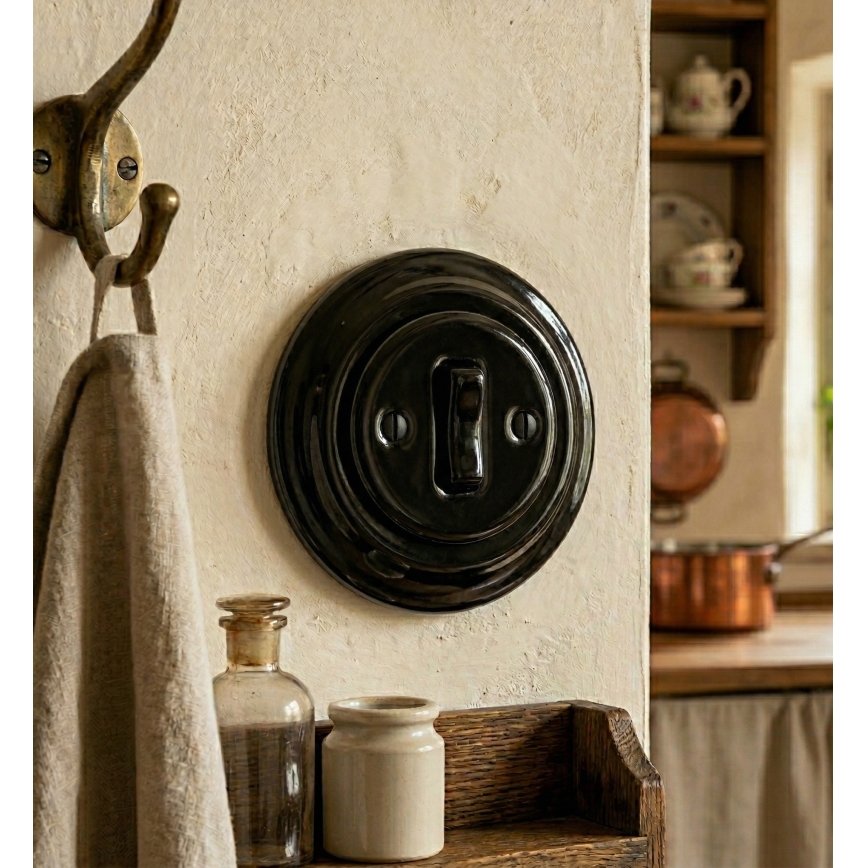 Bohemia-Design - Porcelánový retro jednoduchý vypínač s rámečkem č. 6 černá