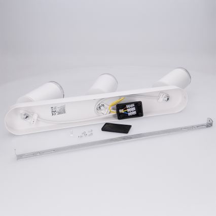 Brilagi - Koupelnové bodové svítidlo SELE 3xGU10/30W/230V IP44 bílá
