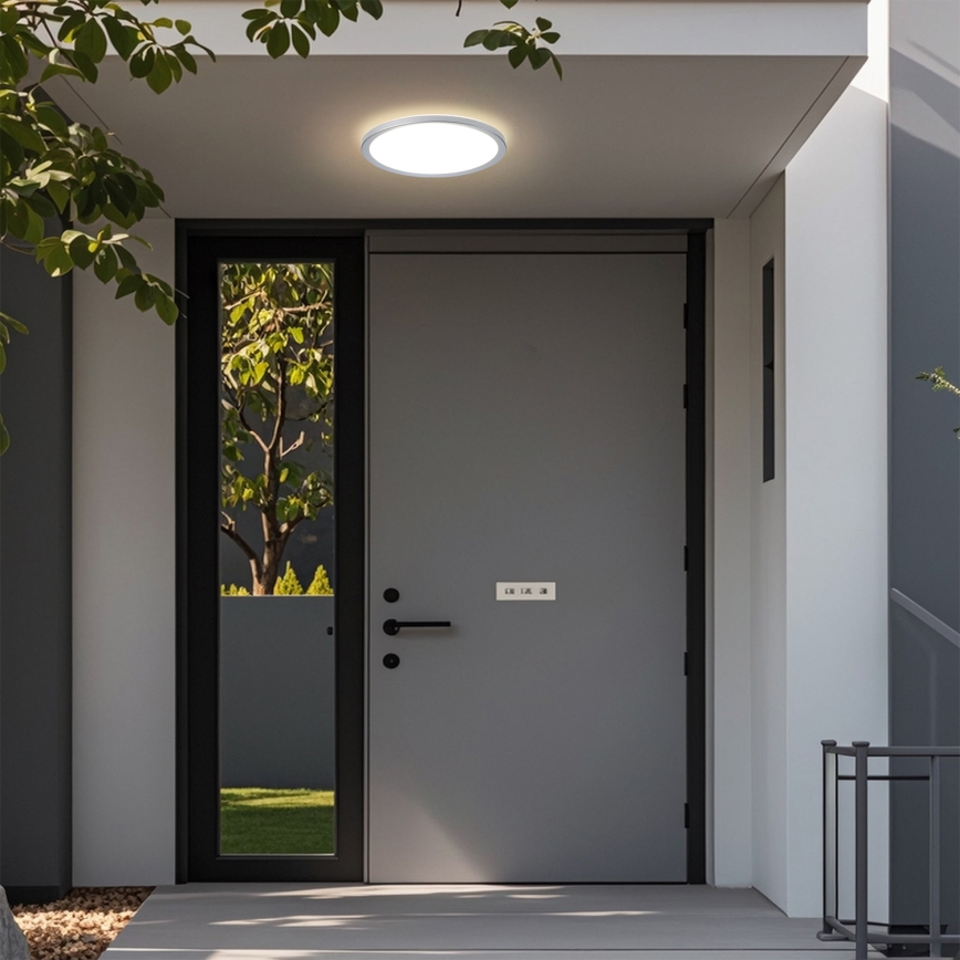 Brilagi - LED Koupelnové stropní svítidlo ULTRA SLIM LED/12W/230V pr. 22,5 cm stříbrná IP54