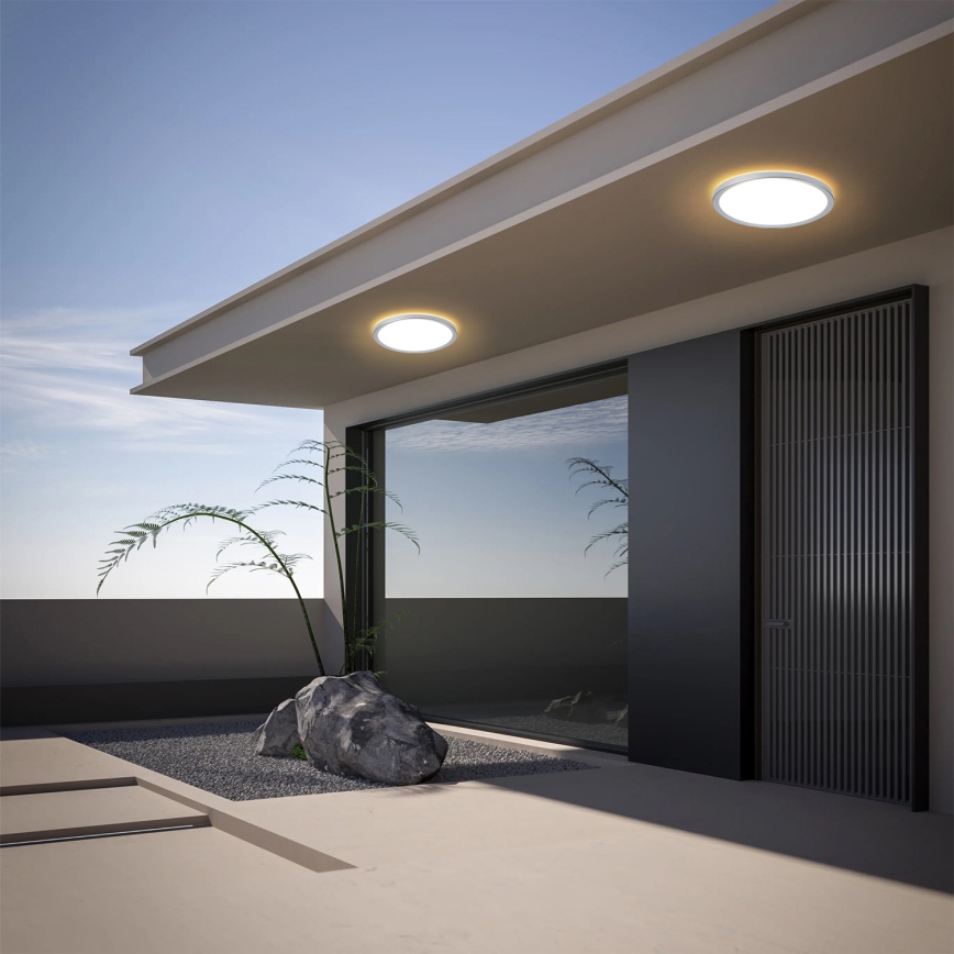 Brilagi - LED Koupelnové stropní svítidlo ULTRA SLIM LED/18W/230V pr. 30 cm stříbrná IP54