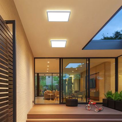 Brilagi - LED Koupelnové stropní svítidlo ULTRA SLIM LED/24W/230V 42x42 cm stříbrná IP54