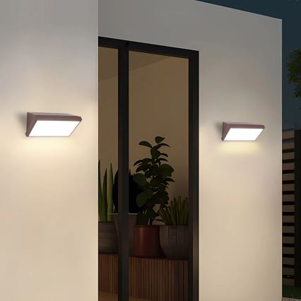 BRILAGI - LED RGBW Stmívatelné venkovní nástěnné svítidlo TRIANGLE 1xE27/12W/230V 2700-6500K IP65 hnědá