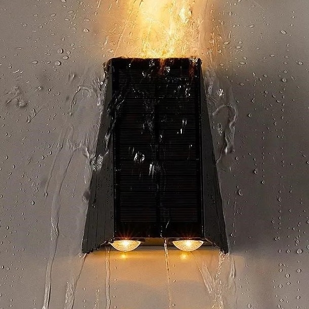 Brilagi - LED Solární nástěnné svítidlo PYRAMID LED/2W/3,2V 1300 mAh IP54