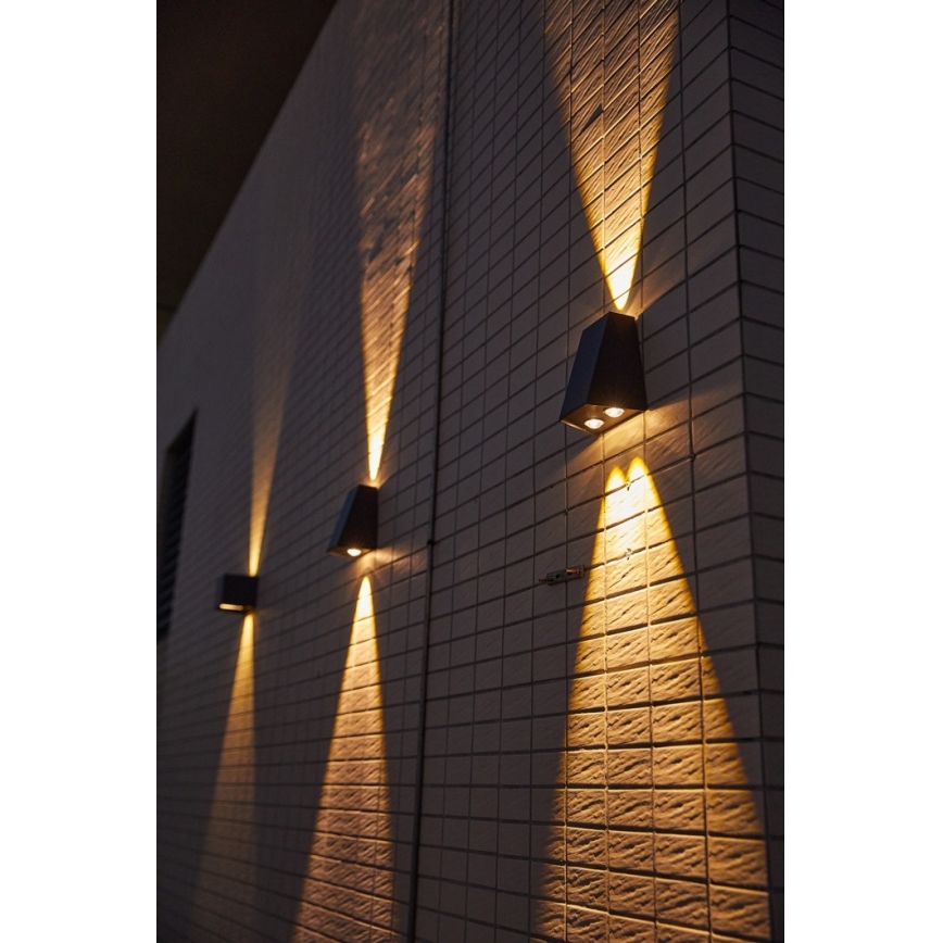 Brilagi - LED Solární nástěnné svítidlo PYRAMID LED/2W/3,2V 1300 mAh IP54