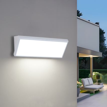 Brilagi - LED Venkovní nástěnné svítidlo se senzorem TRIANGLE LED/42W/230V bílá IP65