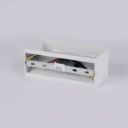 Brilagi - LED Venkovní nástěnné svítidlo DONNANI LED/7W/230V bílá IP44