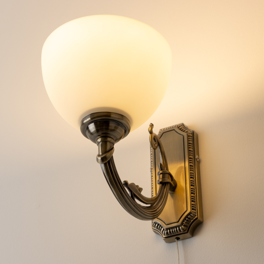 Brilagi - Nástěnná lampa CLASSIC 1xE27/60W/230V mosaz