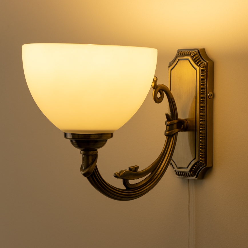 Brilagi - Nástěnná lampa CLASSIC 1xE27/60W/230V mosaz