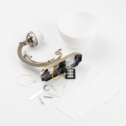 Brilagi - Nástěnná lampa CLASSIC 1xE27/60W/230V mosaz