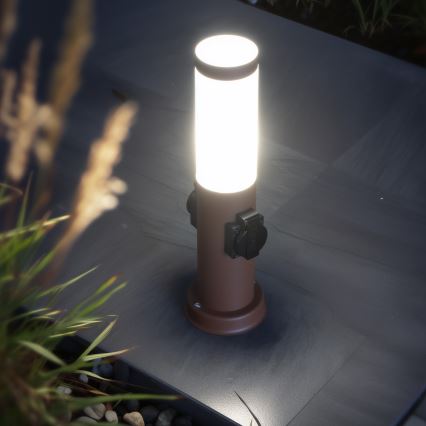 Brilagi - Venkovní lampa se 2 zásuvkami SCHUKO NOVA 1xE27/15W/230V 40 cm IP44 hnědá