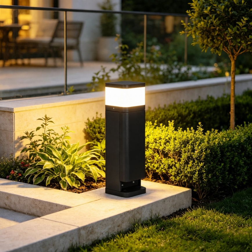 BRILAGI - Venkovní lampa se 2 zásuvkami SCHUKO PILLAR 1xG9/11W/230V IP44 černá