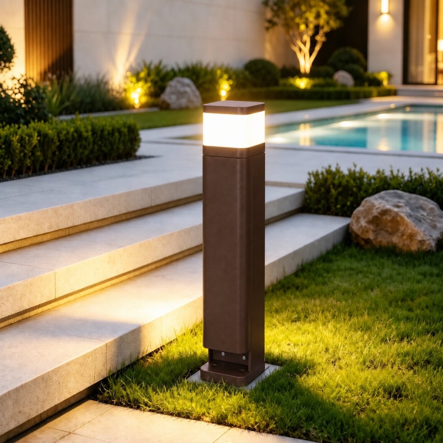 BRILAGI - Venkovní lampa se 2 zásuvkami SCHUKO PILLAR 1xG9/11W/230V IP44 hnědá