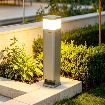 BRILAGI - Venkovní lampa se 2 zásuvkami SCHUKO PILLAR 1xG9/11W/230V IP44 šedá