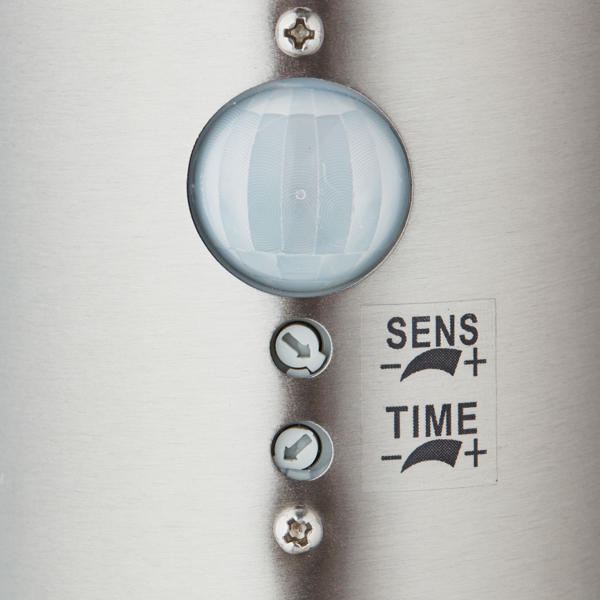 Brilliant - LED Venkovní lampa se senzorem LEIGH LED/0,9W/230V + 1xE27/11W 80 cm IP44 lesklý chrom