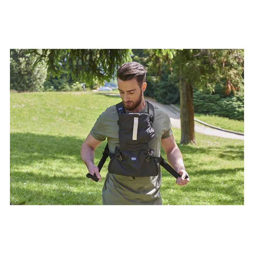 Chicco - Dětské nosítko EASY FIT černá