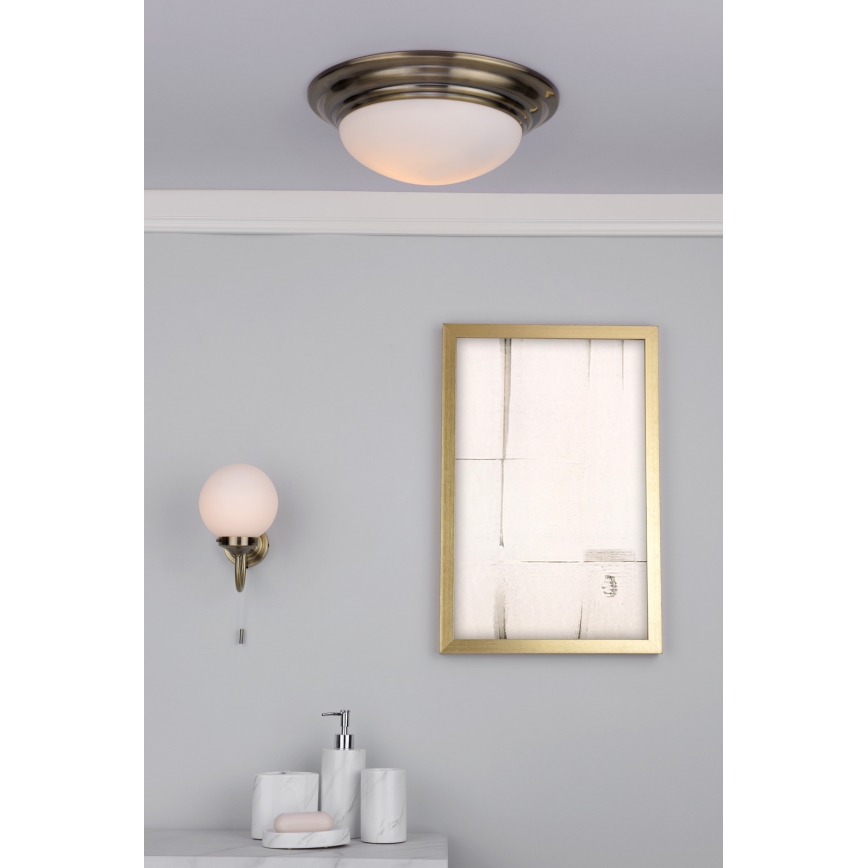 Där Lighting BAR5275 - Koupelnové stropní svítidlo BARCLAY 1xE27/60W/230V pr. 31 cm mosaz