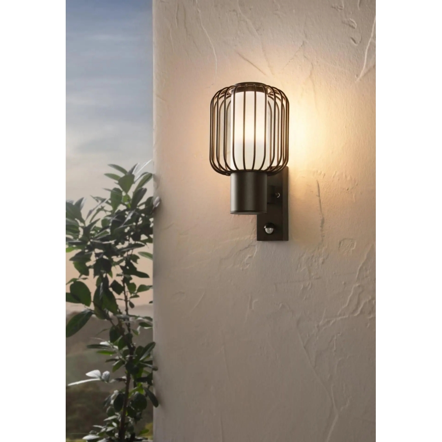 Eglo - Venkovní nástěnné svítidlo se senzorem 1xE27/28W/230V IP44