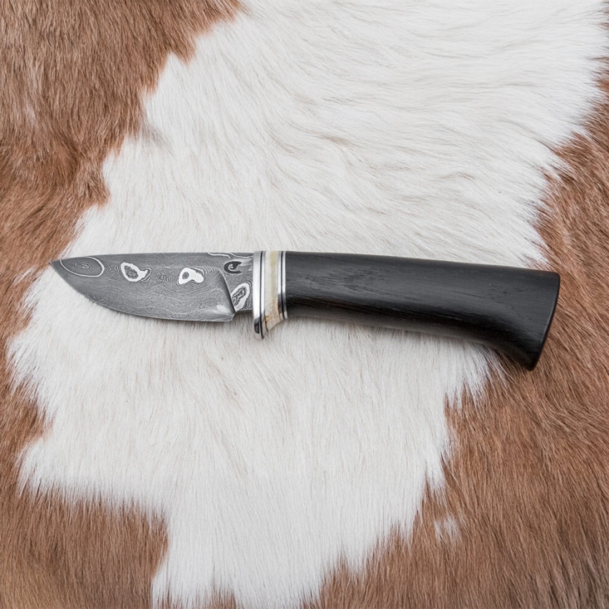 Exkluzivní damaškový nůž 8,6 cm dub/velbloudí kost