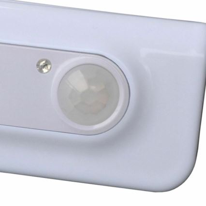 Grundig - LED Noční světlo se senzorem LED/3xAAA