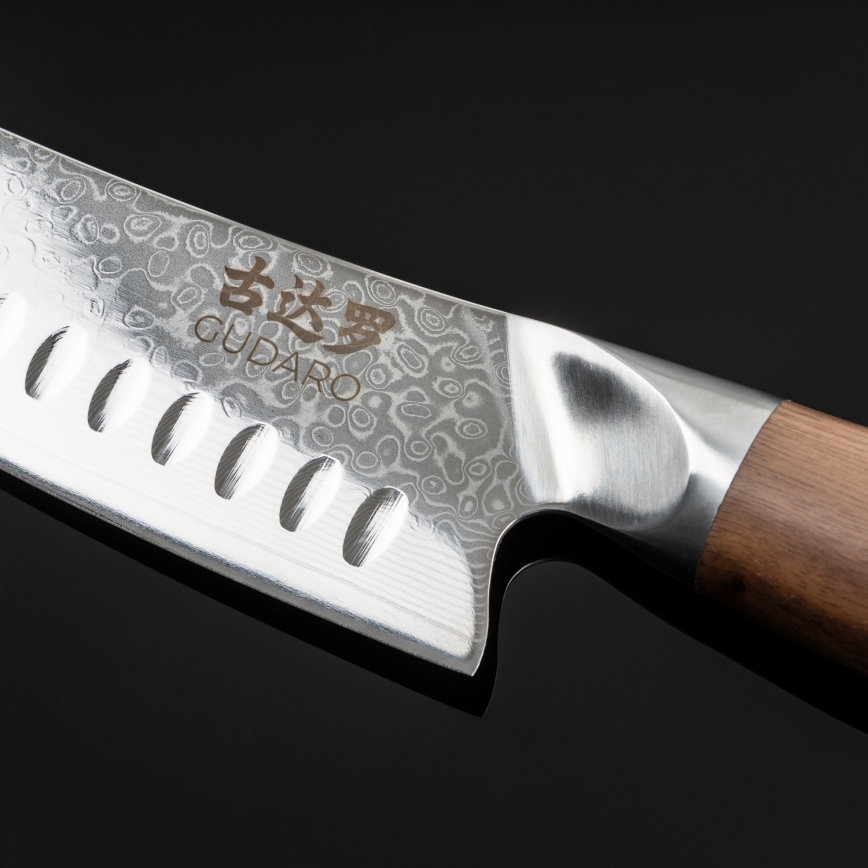 Gudaro - Damaškový Santoku kuchyňský nůž TAKUMI 7, 67 vrstev oceli, délka 17,5 cm, ořech