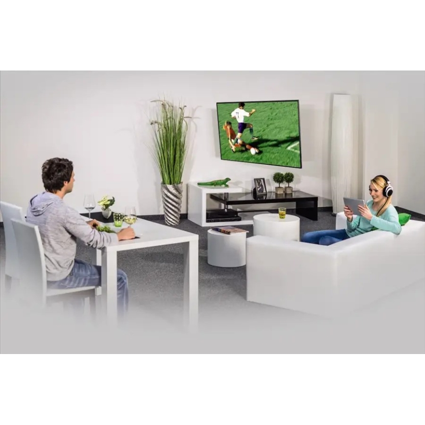 Hama - Nástěnný držák pro TV s kloubem 10-26" černá