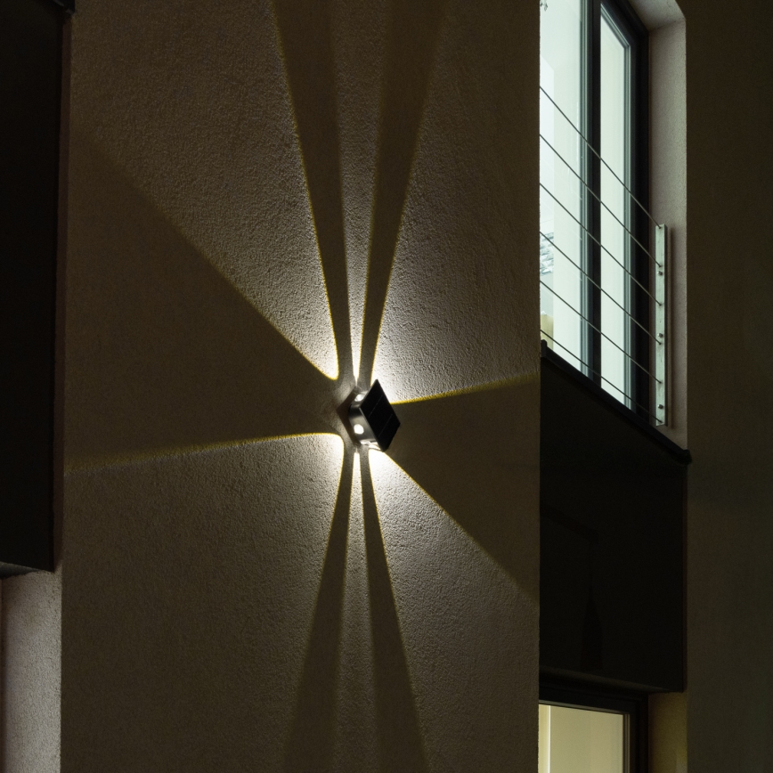 LED Solární nástěnné svítidlo se senzorem LED/2W/5V IP54