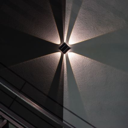 LED Solární nástěnné svítidlo se senzorem LED/2W/5V IP54