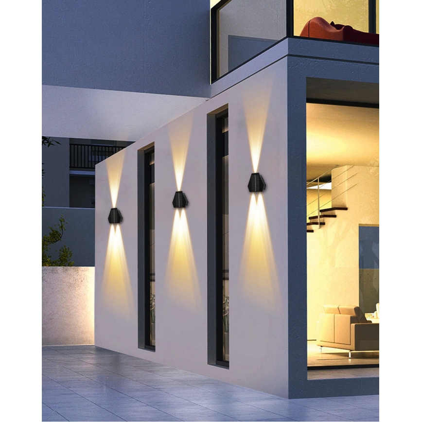 LED Solární nástěnné svítidlo se senzorem LED/2W/5V IP54 1300 mAh
