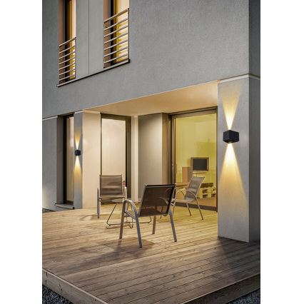 LED Solární nástěnné svítidlo se senzorem LED/2W/5V IP54 1300 mAh