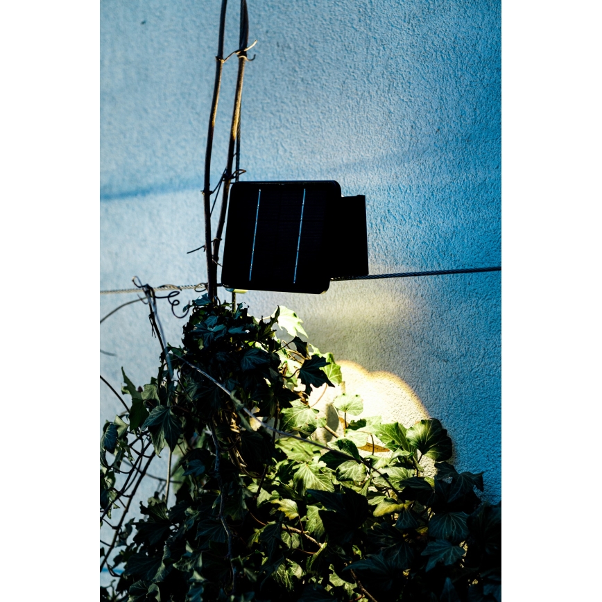 LED Solární nástěnné svítidlo se senzorem LED/2W/5V IP54 1300 mAh