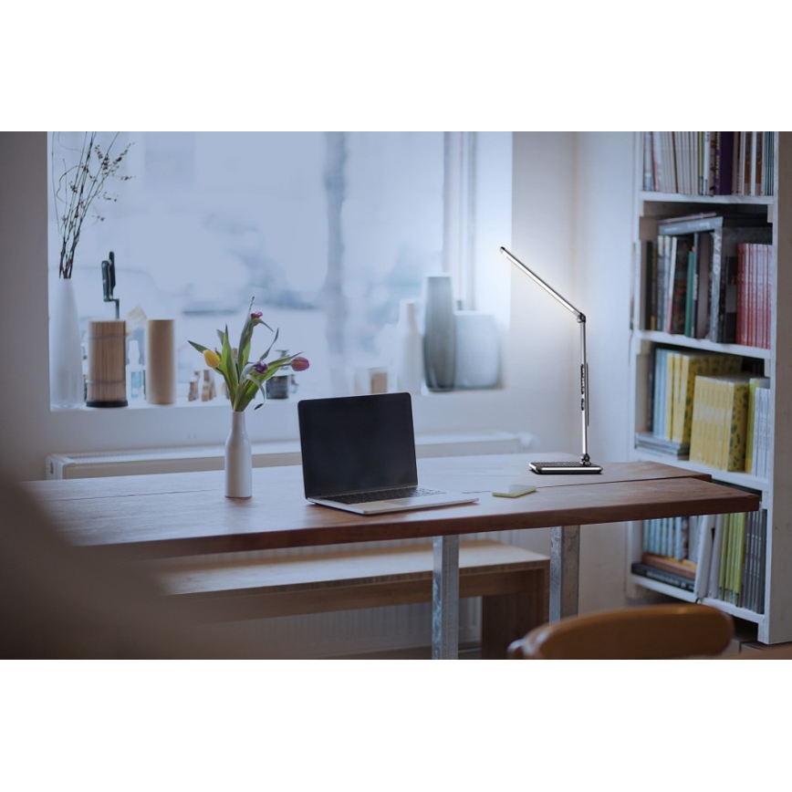 LED Stmívatelná stolní lampa LED/8,5W/230V s bezdrátovým nabíjením