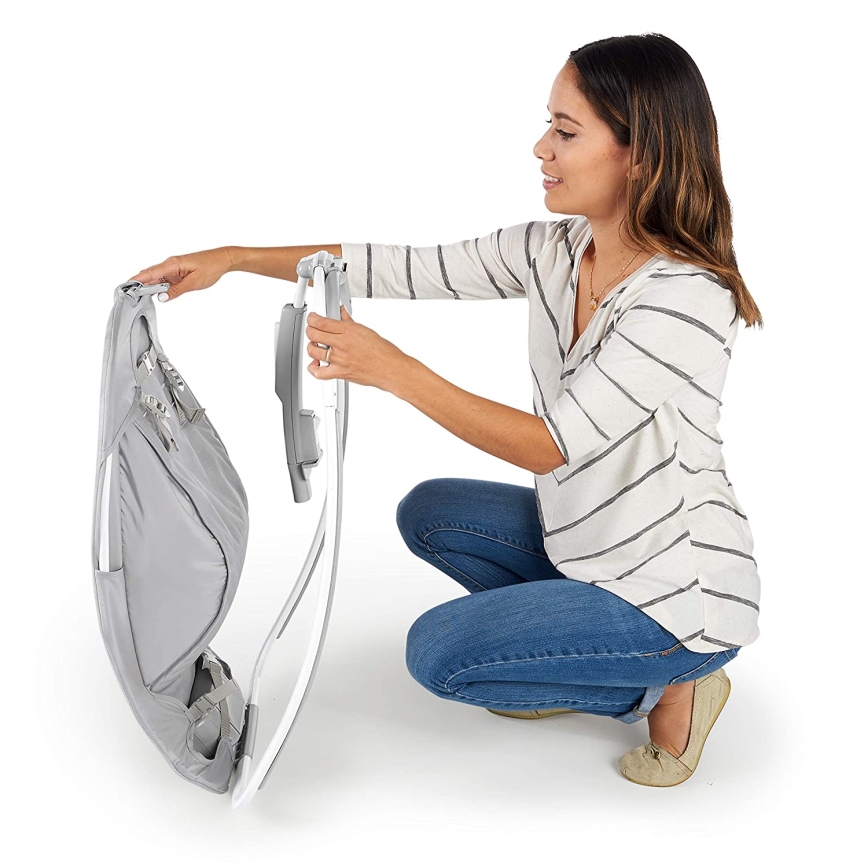 Ingenuity - Dětské houpátko s melodií CUDDLE LAMB 3xLR14