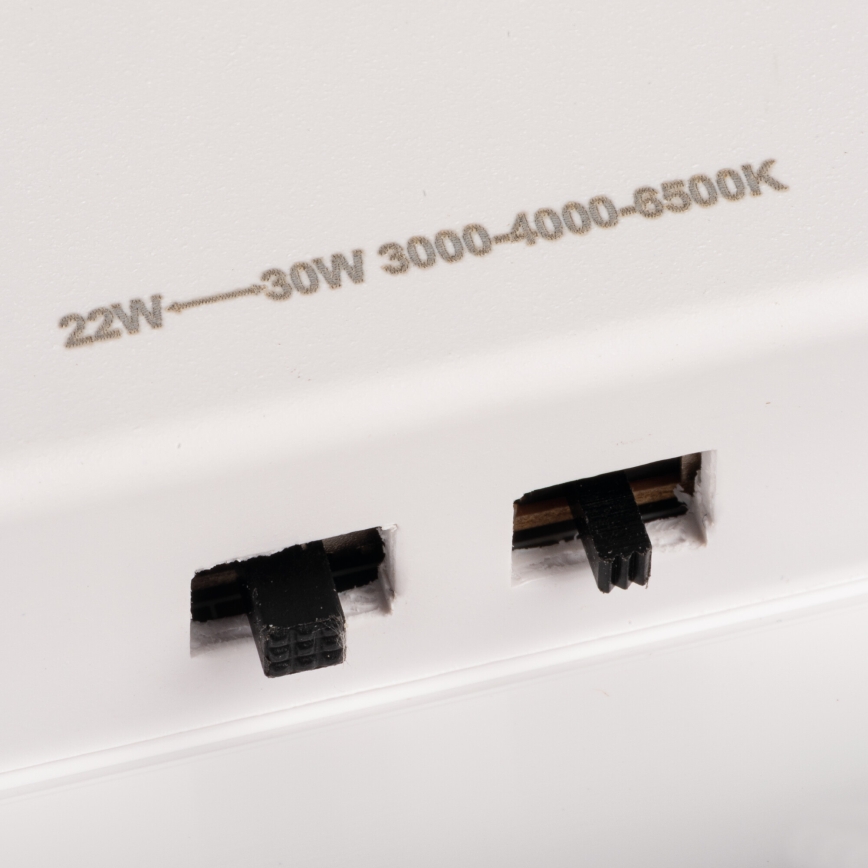 LED Stropní svítidlo VARSO LED/22/30W/230V 3000/4000/6500K pr. 33 cm IP54
