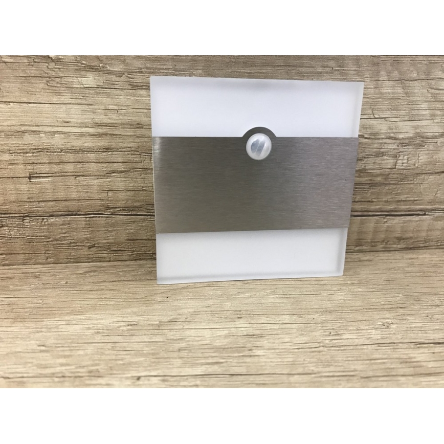 LED Schodišťové svítidlo TERRA se senzorem LED/0,8W/12V 6500K