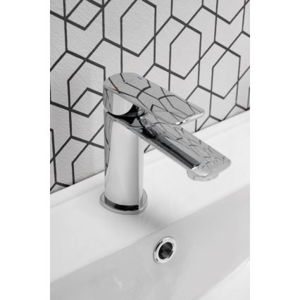 KFA Armatura 4422-815-00 - Umyvadlová baterie + výpusť s přepadem AGAT 15,2 cm lesklý chrom