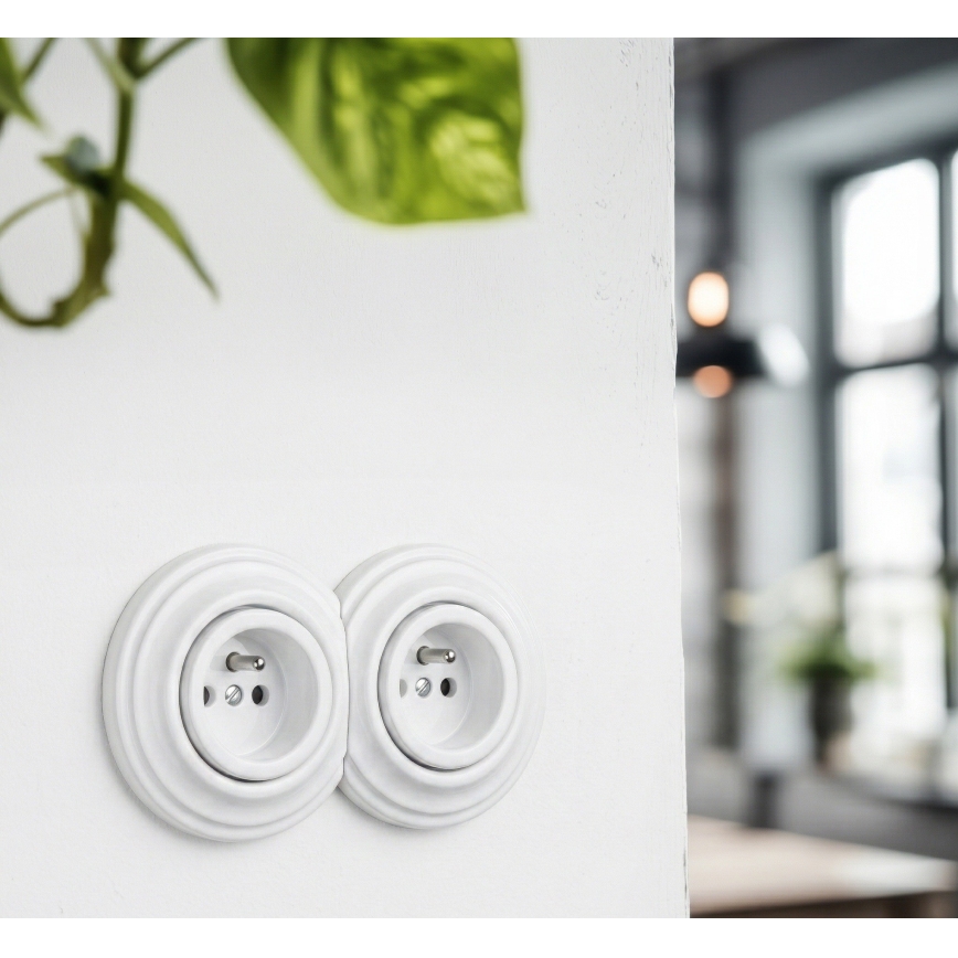 Kliklap - Dvojitá retro zásuvka domovní s rámečkem 230V sněhově bílá