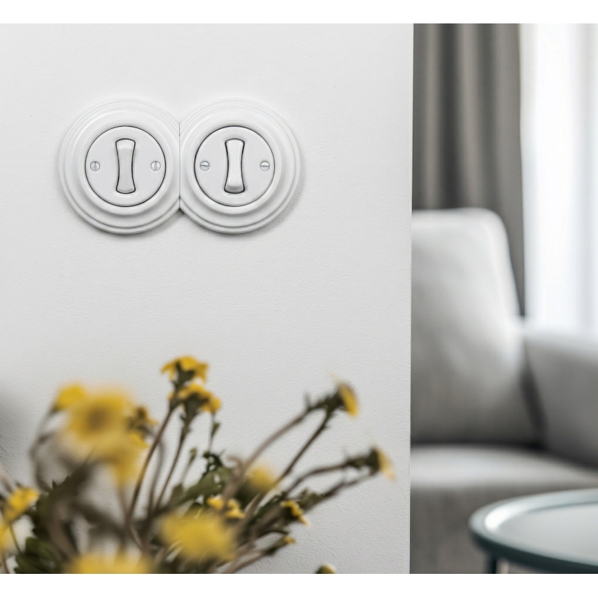 Kliklap - Dvojitý retro jednopólový vypínač s rámečkem č. 1 sněhově bílá