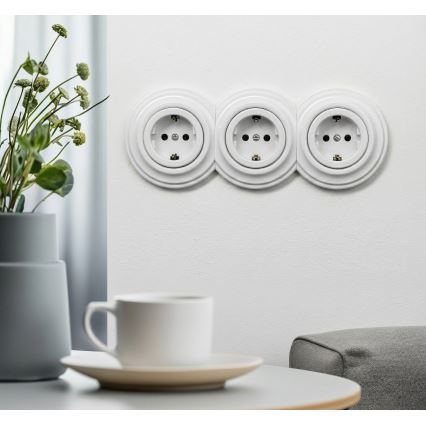 Kliklap - Trojitá retro zásuvka domovní s rámečkem SCHUKO 230V sněhově bílá