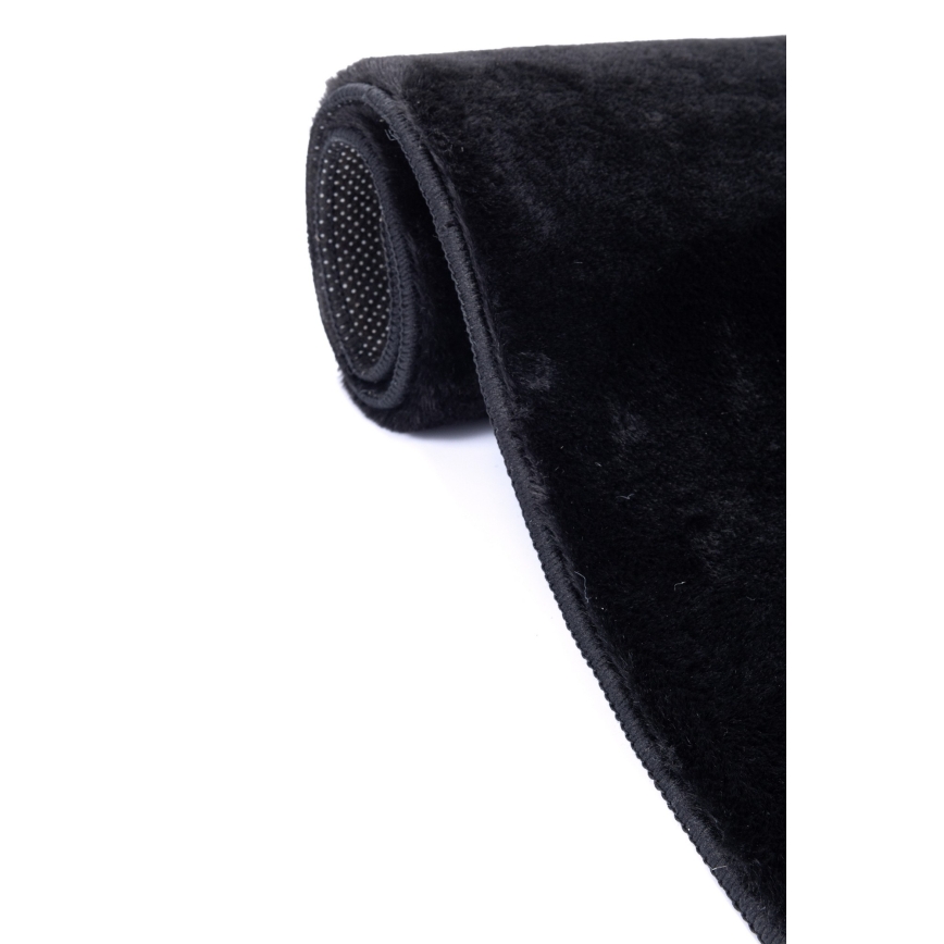 Koberec RABBIT-FOX 160x230 cm černá