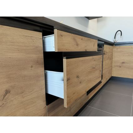 Kuchyňská linka MARINA 240 cm dub craft/lesklá černá