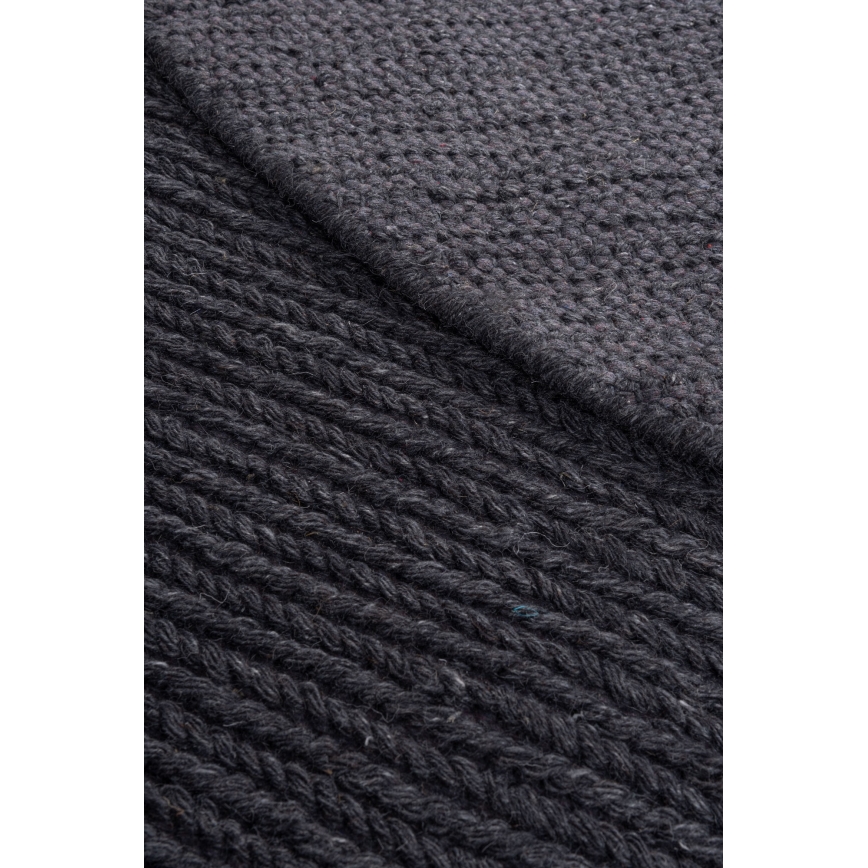 Kulatý koberec FIR WOOL 160 cm 2600 g/m2 antracit/přírodní