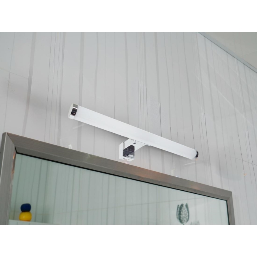 LED Koupelnové osvětlení zrcadla LED/8W/230V 30 cm IP44 lesklý chrom