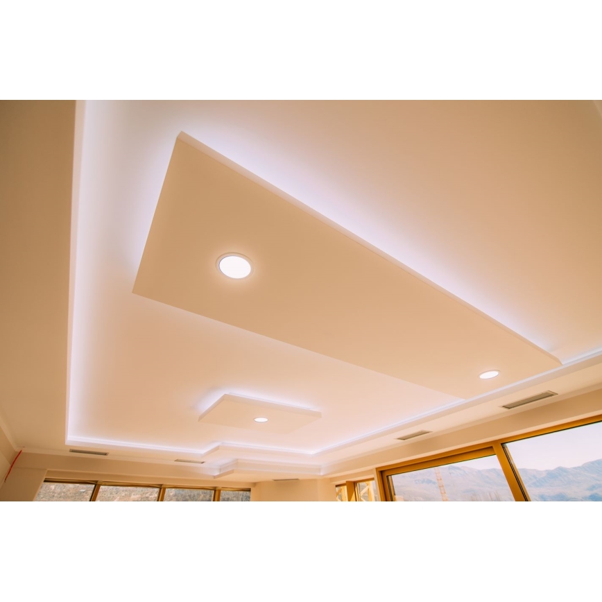 LED Koupelnové podhledové svítidlo VEGA LED/12W/230V 2800K pr. 16,8 cm IP44 sněhově bílá